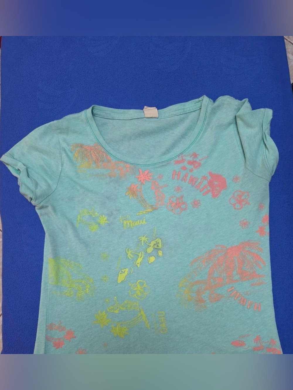 Hollister Light Teal Short Sleeve Tee with Pink & Yellow Tropical Prints